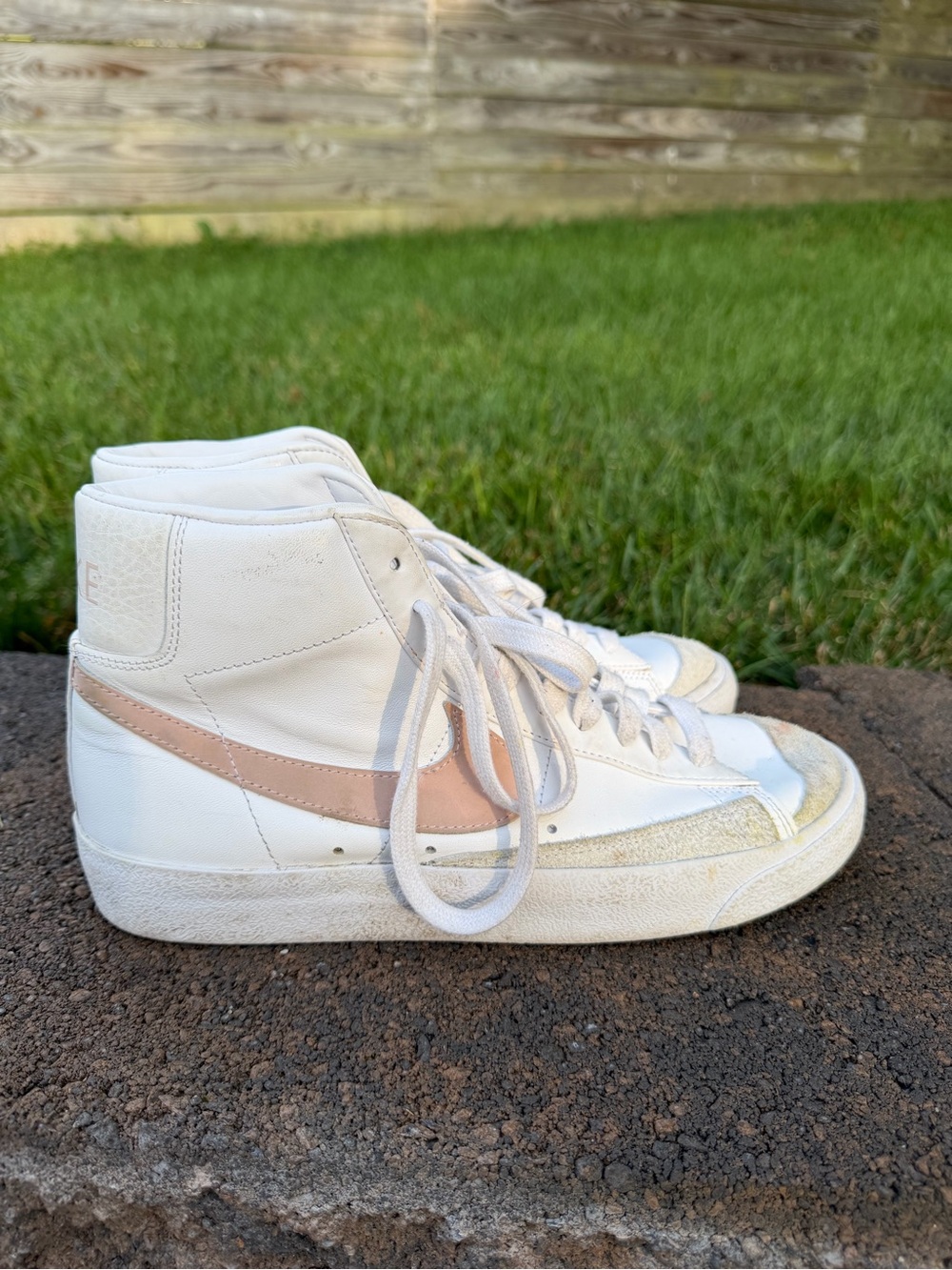 Nike White High-Top Lace-Up Blazer with Pale Pink Swoosh - Women
